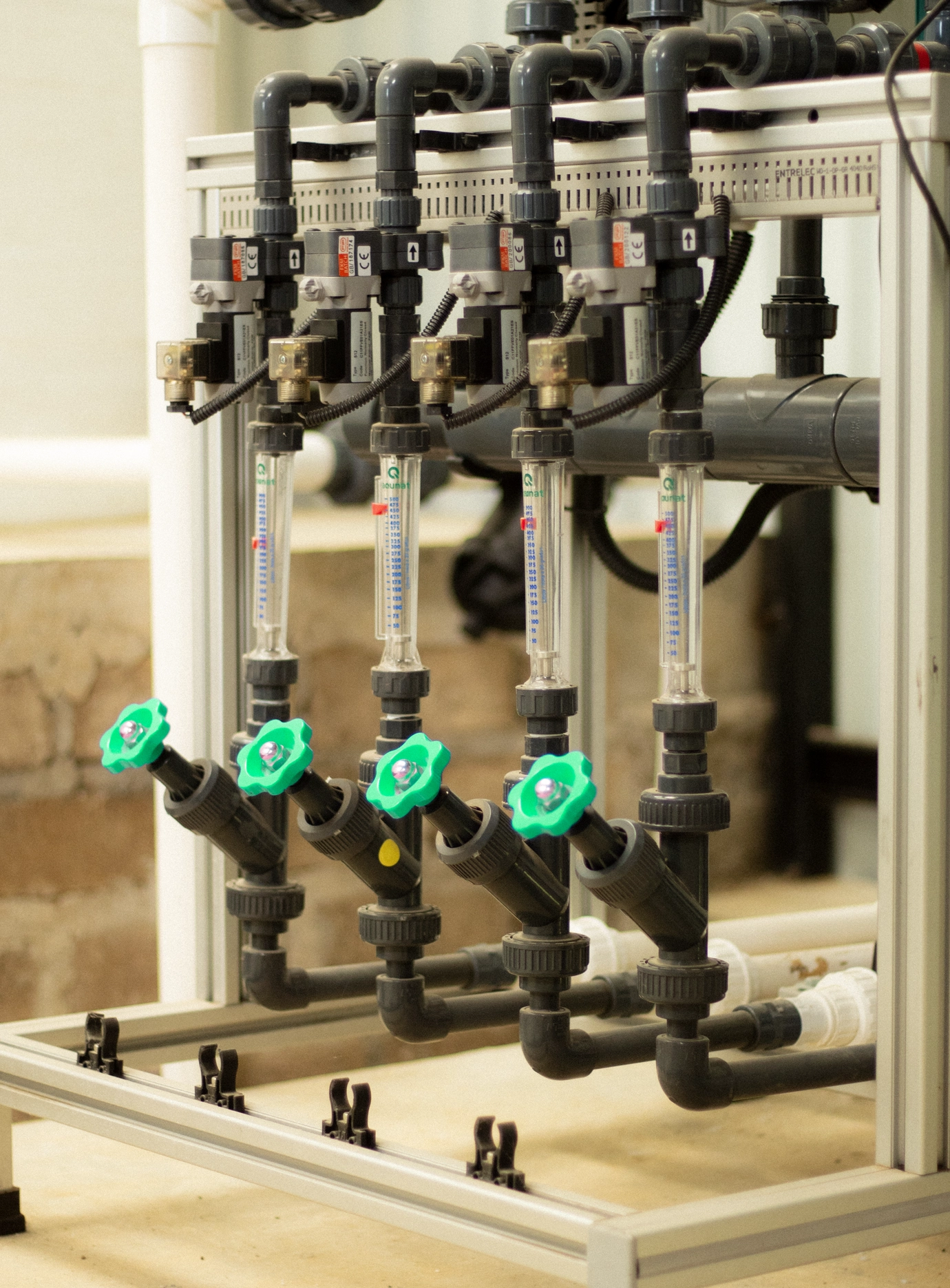 Máquina manual 4 brazos Aqunat